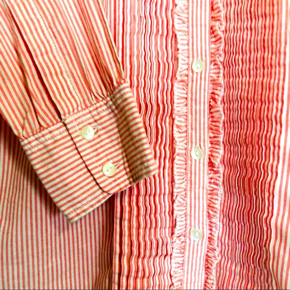 NWOT Gap Ruffle Tuxedo Button Down Womens Shirt - Picture 3 of 6